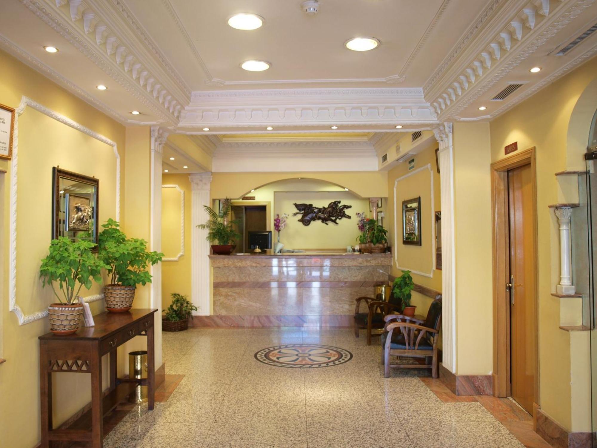 Hotel Don Luis Madri Exterior foto